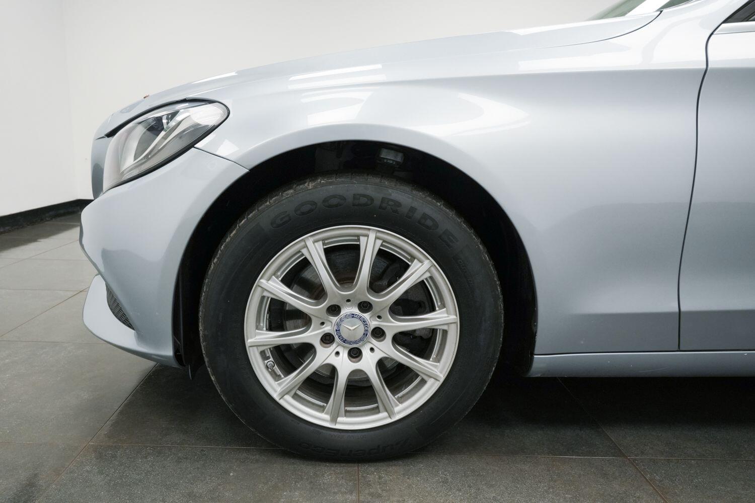 Used Mercedes-Benz C Class 2017 for sale - 76550395: Photo 6