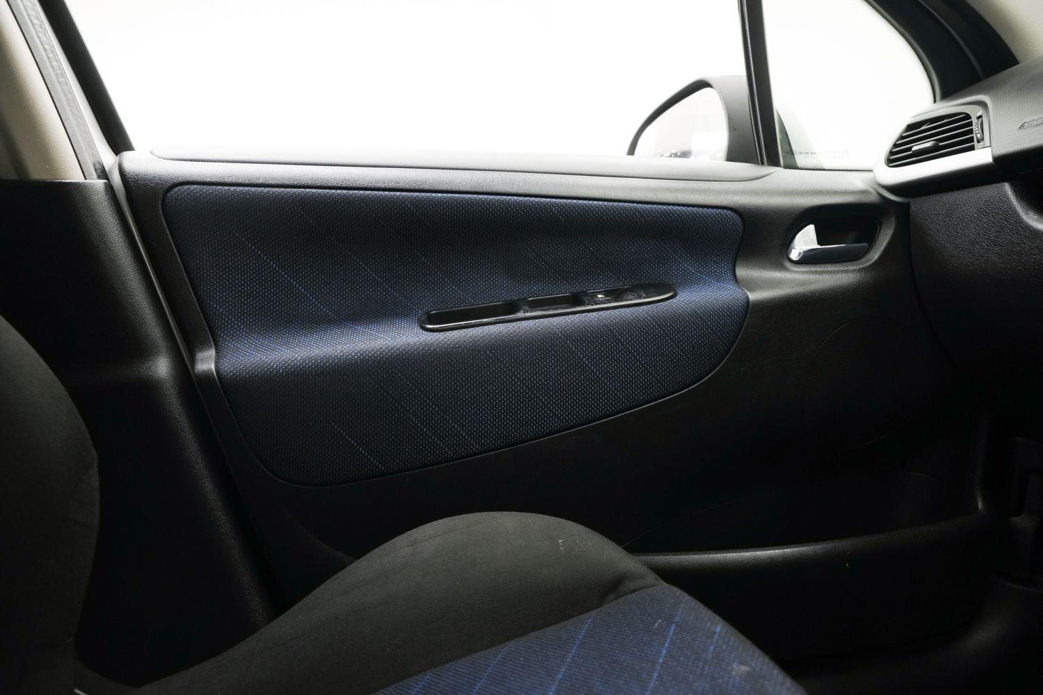 Used Peugeot 207 2006 for sale - 77279294: Photo 18