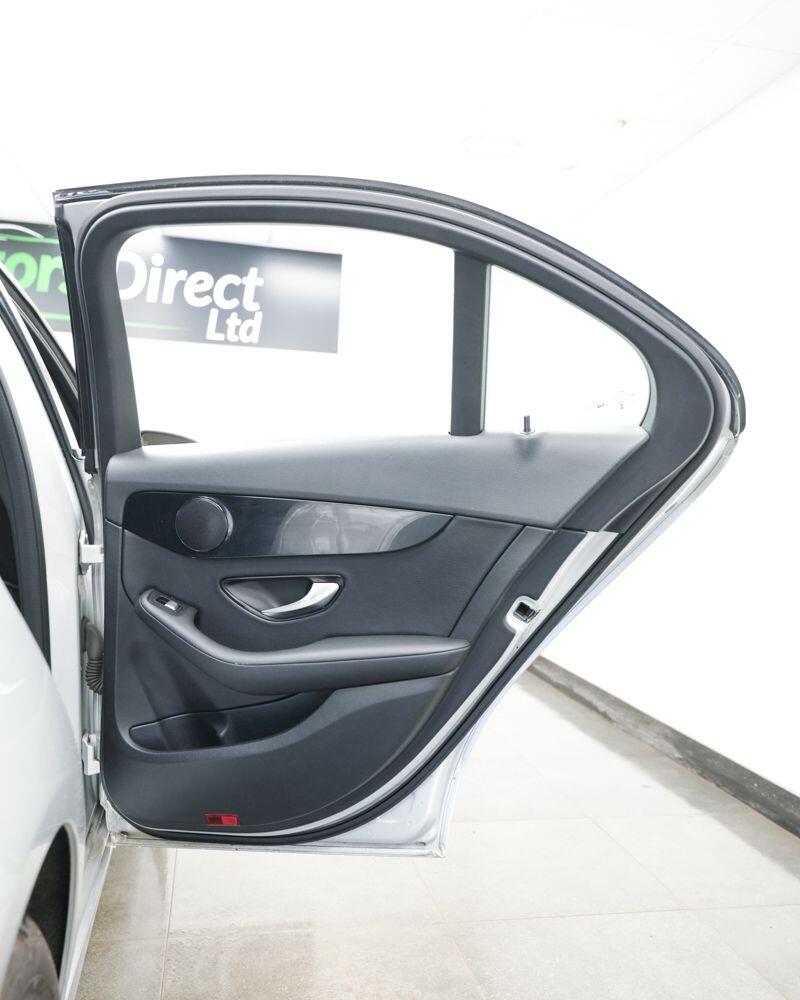 Used Mercedes-Benz C Class 2015 for sale - 76592593: Photo 17