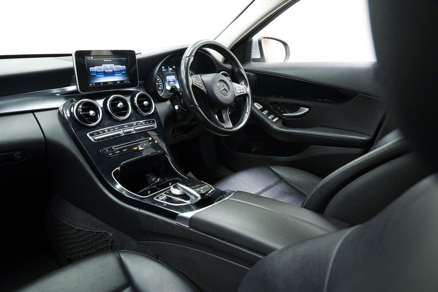 Used Mercedes-Benz C Class 2015 for sale - 76592593: Photo 19