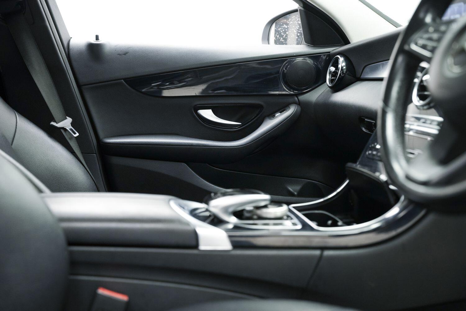 Used Mercedes-Benz C Class 2015 for sale - 76592593: Photo 20