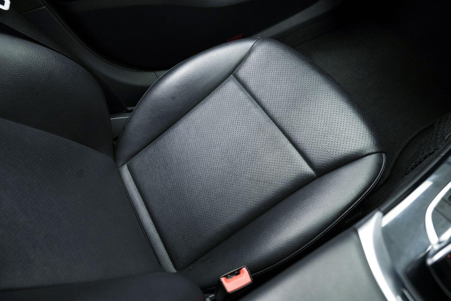 Used Mercedes-Benz C Class 2015 for sale - 76592593: Photo 21