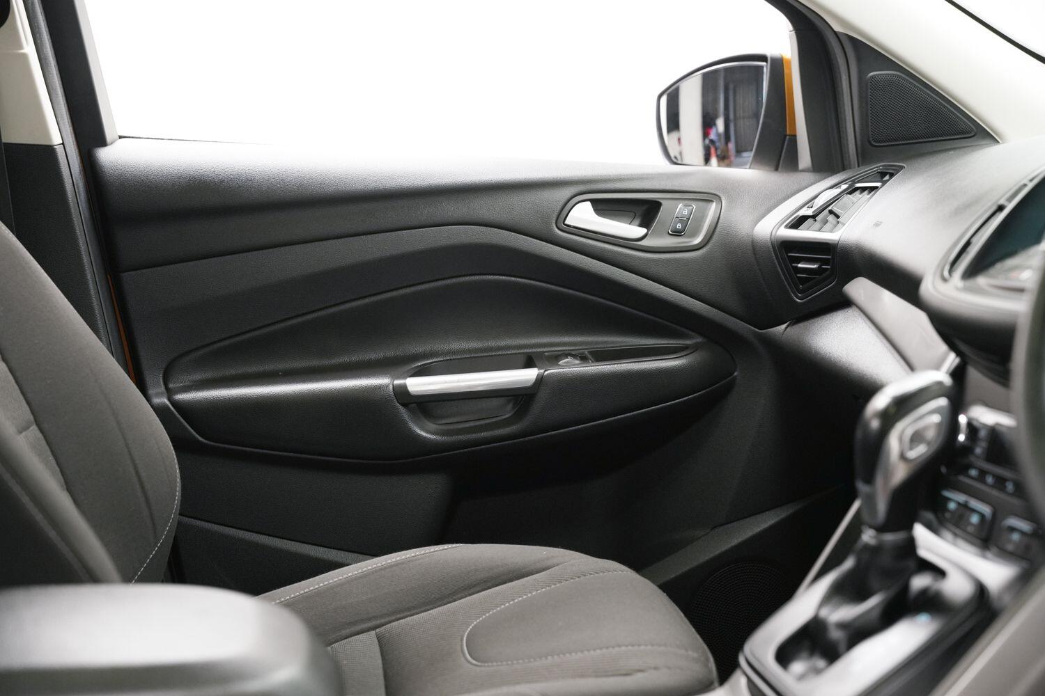 Used Ford Kuga 2015 for sale - 77737351: Photo 22