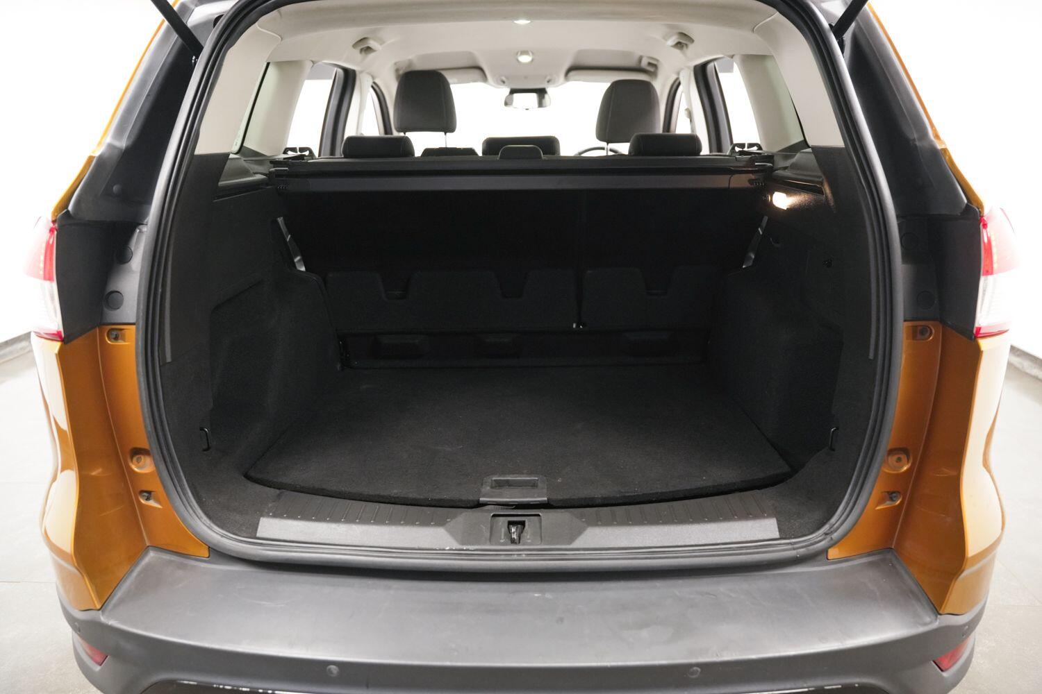 Used Ford Kuga 2015 for sale - 77737351: Photo 9