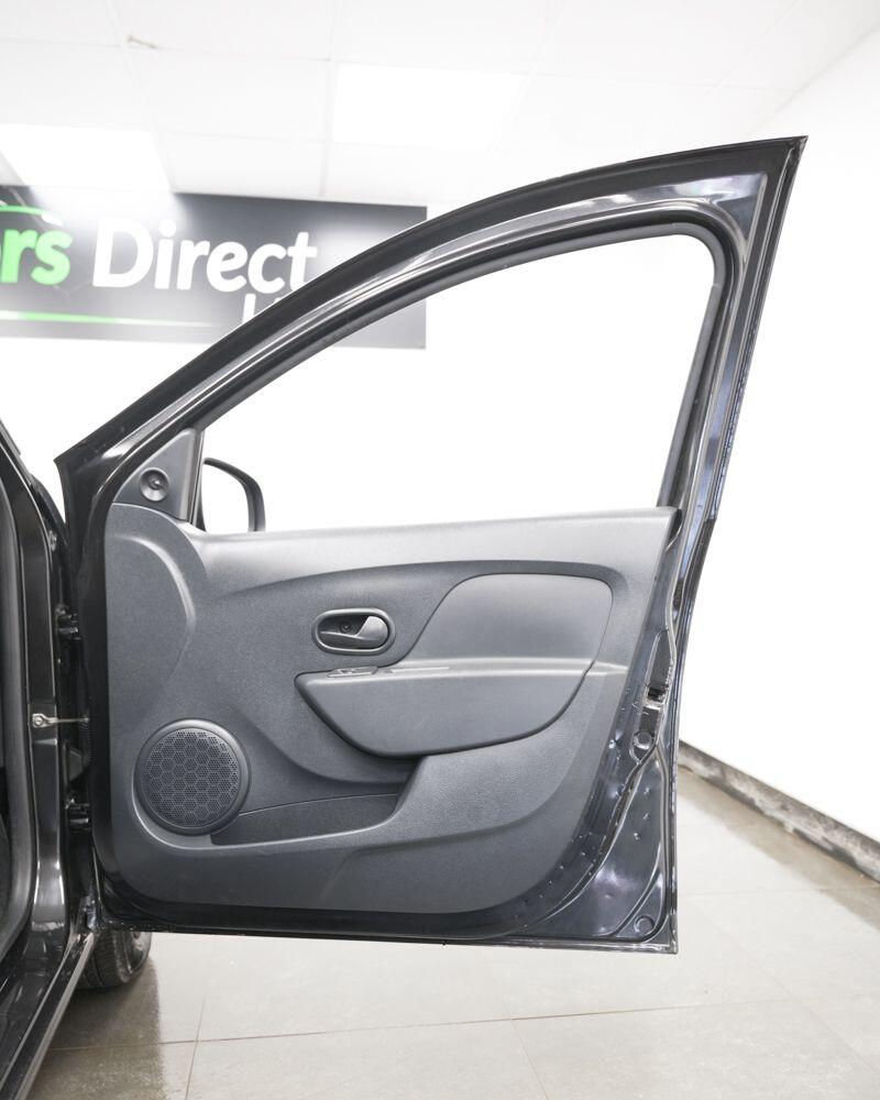 Used Dacia Sandero 2017 for sale - 77737360: Photo 16