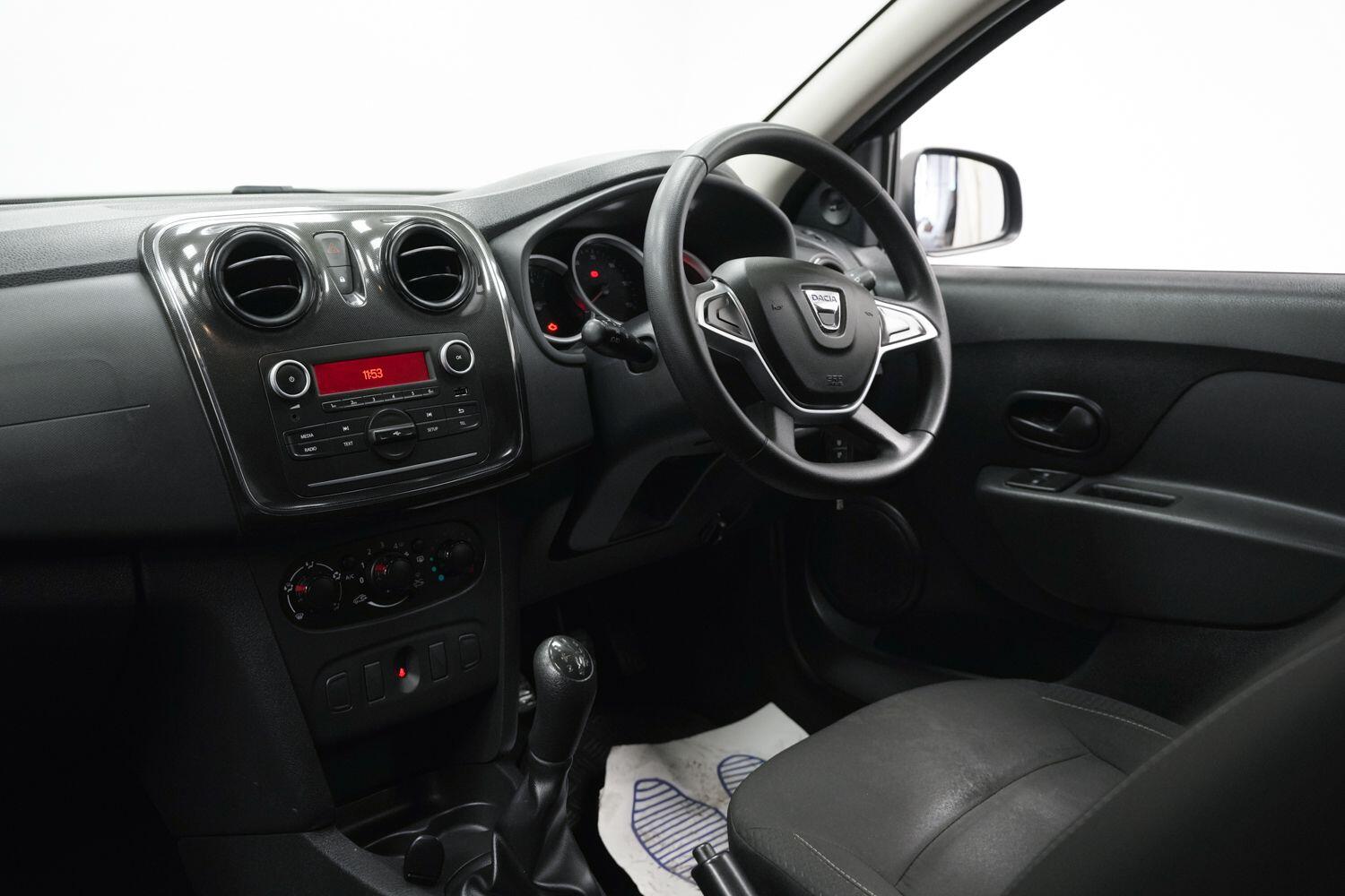 Used Dacia Sandero 2017 for sale - 77737360: Photo 18