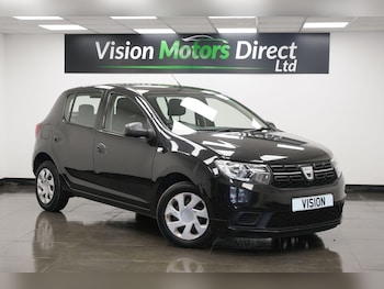 Used Dacia Sandero 2017 for sale - 77737360: Photo