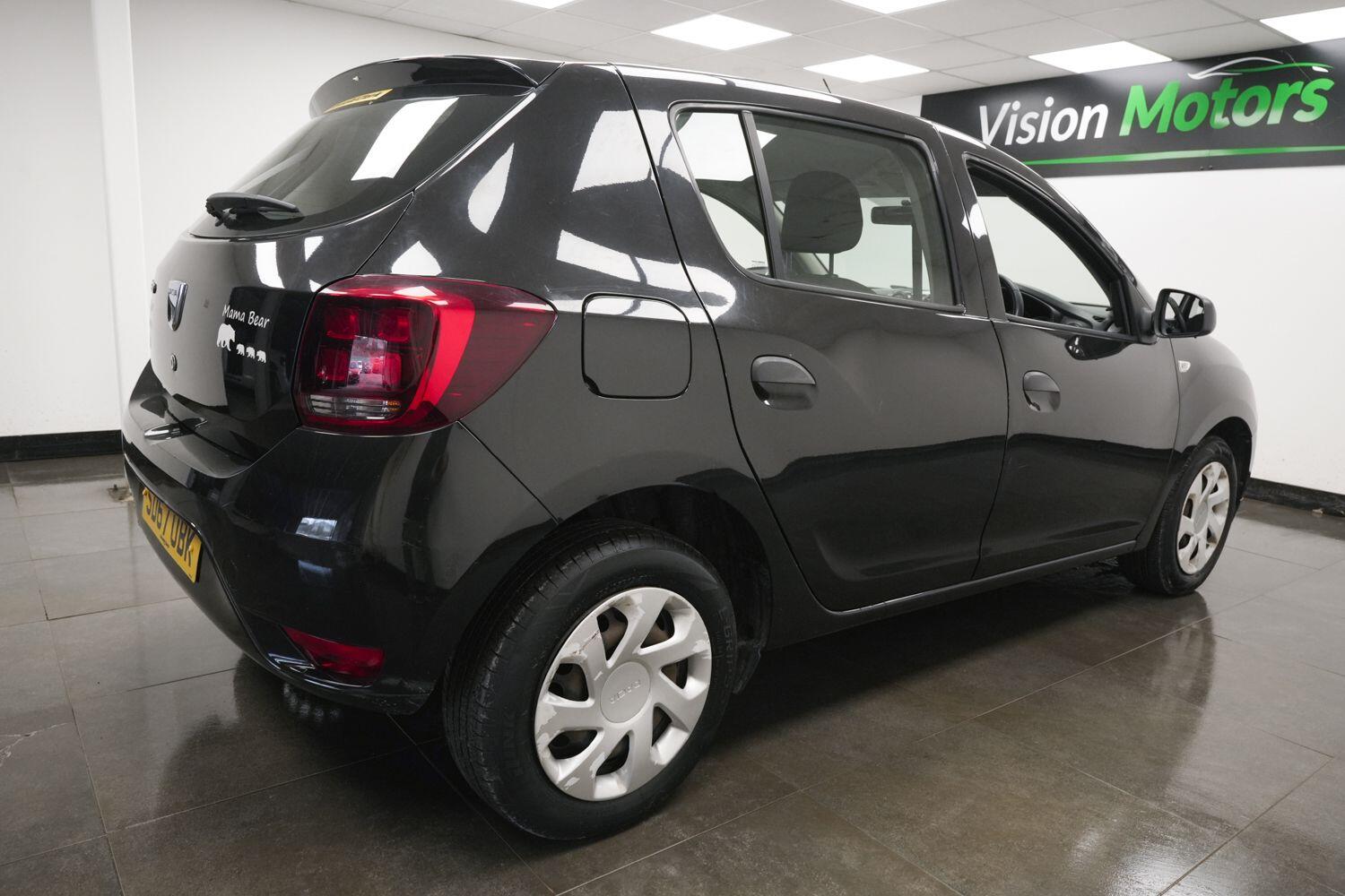 Used Dacia Sandero 2017 for sale - 77737360: Photo 4