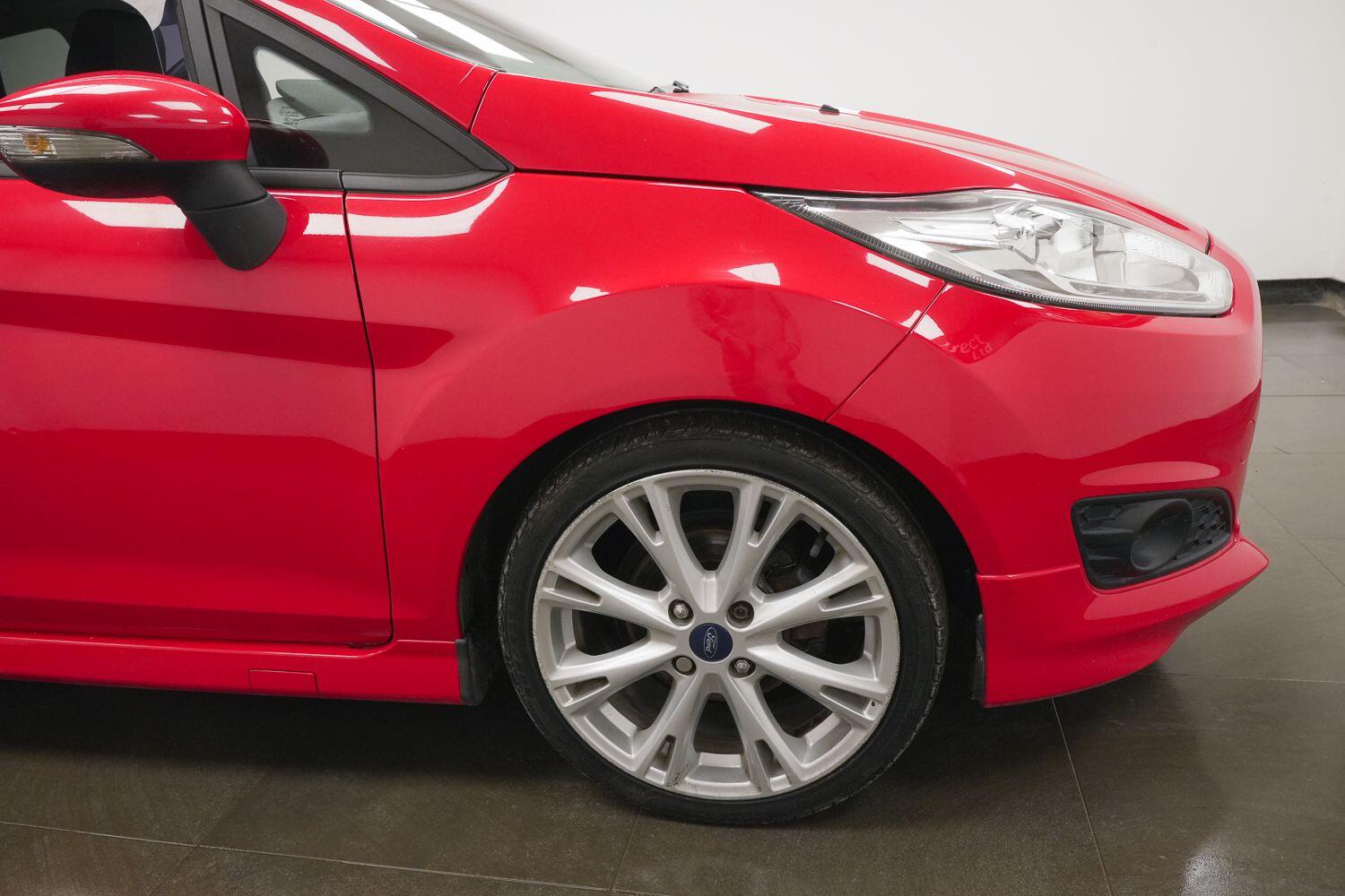 Used Ford Fiesta 2015 for sale - 77898375: Photo 5