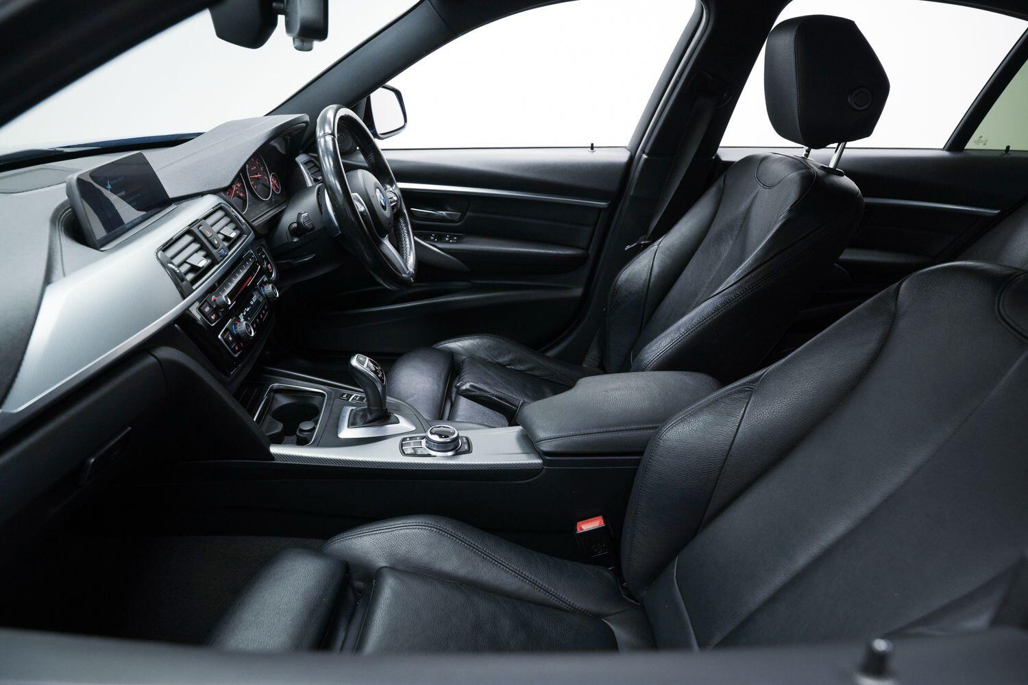 Used BMW 3 Series 2018 for sale - 77120506: Photo 31