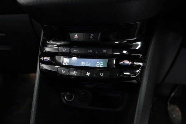 Used Peugeot 2008 2016 for sale - 76167027: Photo 20