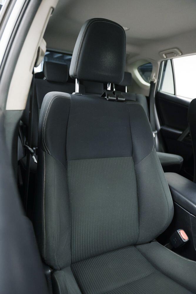 Used Toyota RAV4 for sale - 77633364: Photo 13