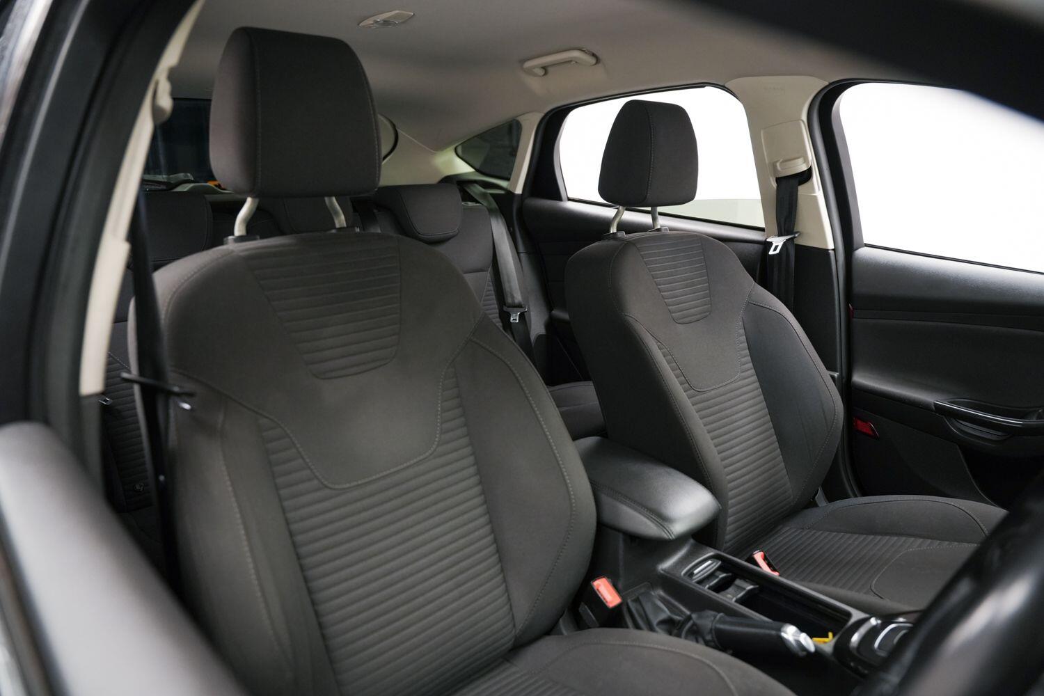 Used Ford Focus 2015 for sale - 77387545: Photo 11