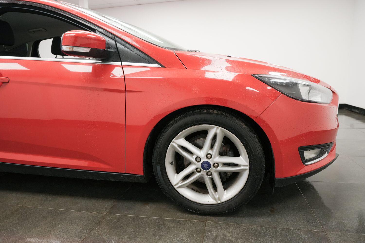 Used Ford Focus 2015 for sale - 77387545: Photo 5