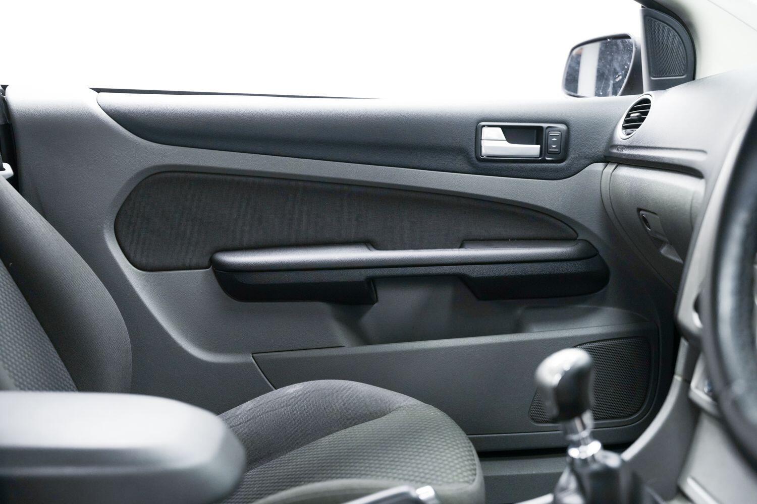 Used Ford Focus CC 2009 for sale - 76824961: Photo 18