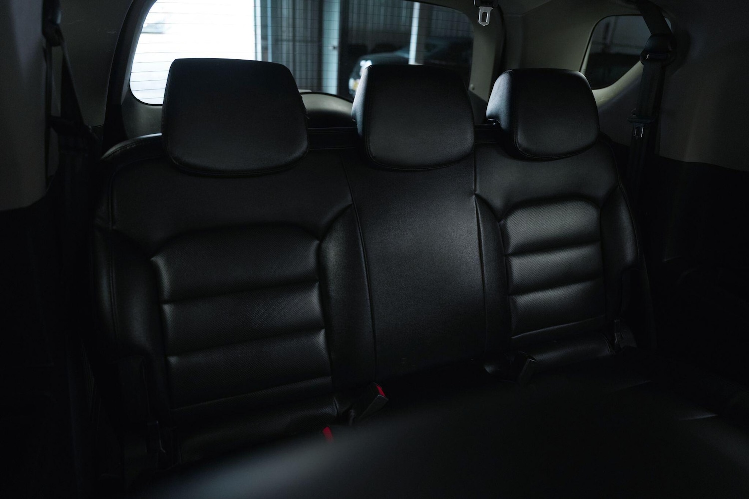 Used Ssangyong Turismo for sale - 77768083: Photo 16