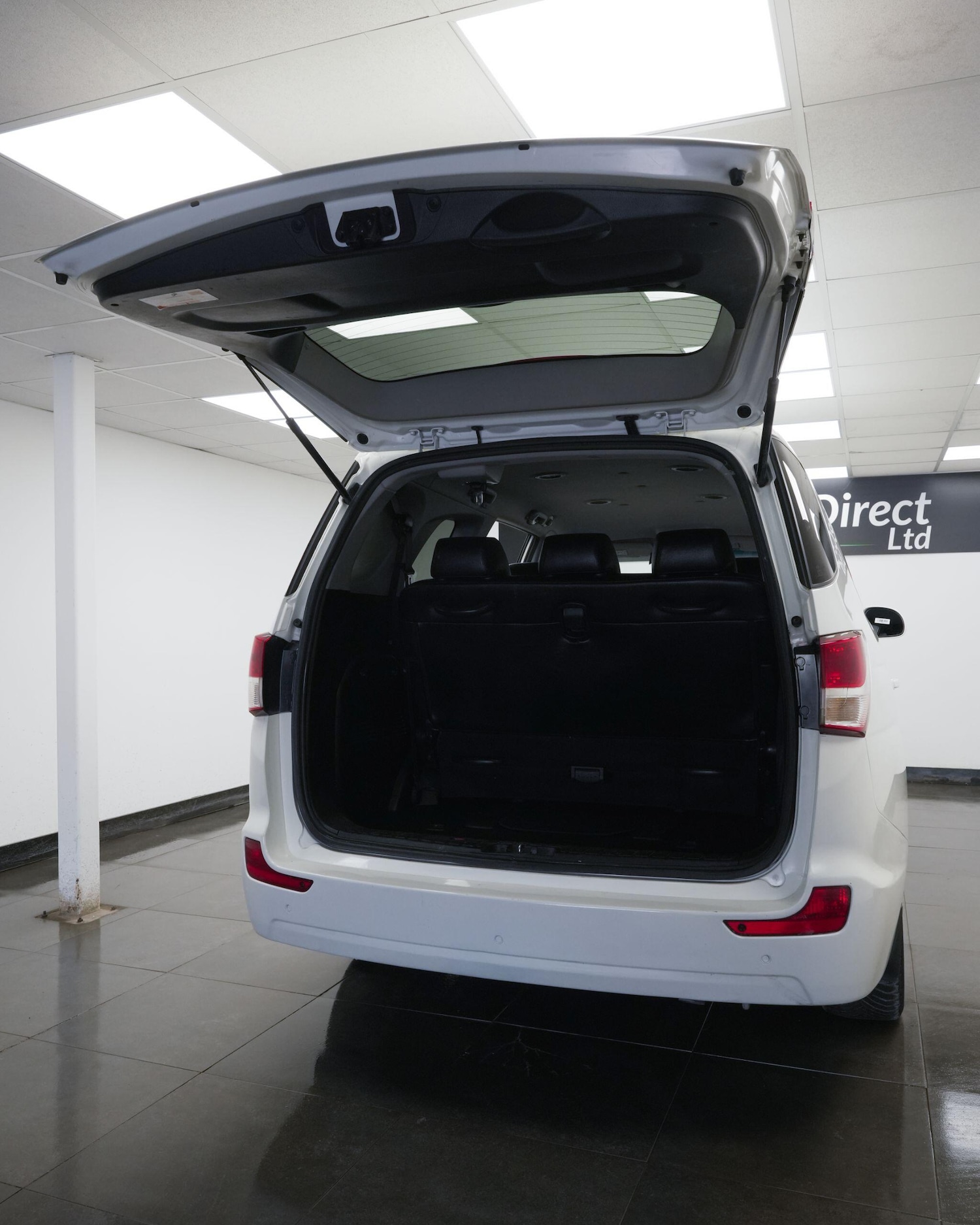 Used Ssangyong Turismo for sale - 77768083: Photo 8