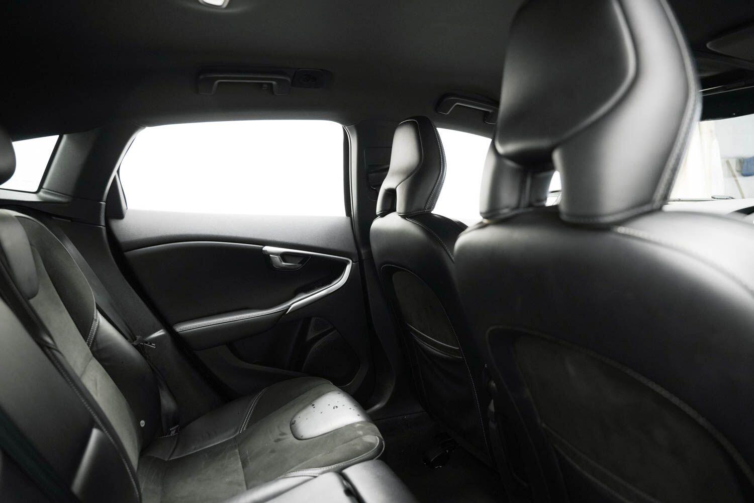 Used Volvo V40 2017 for sale - 77166664: Photo 14