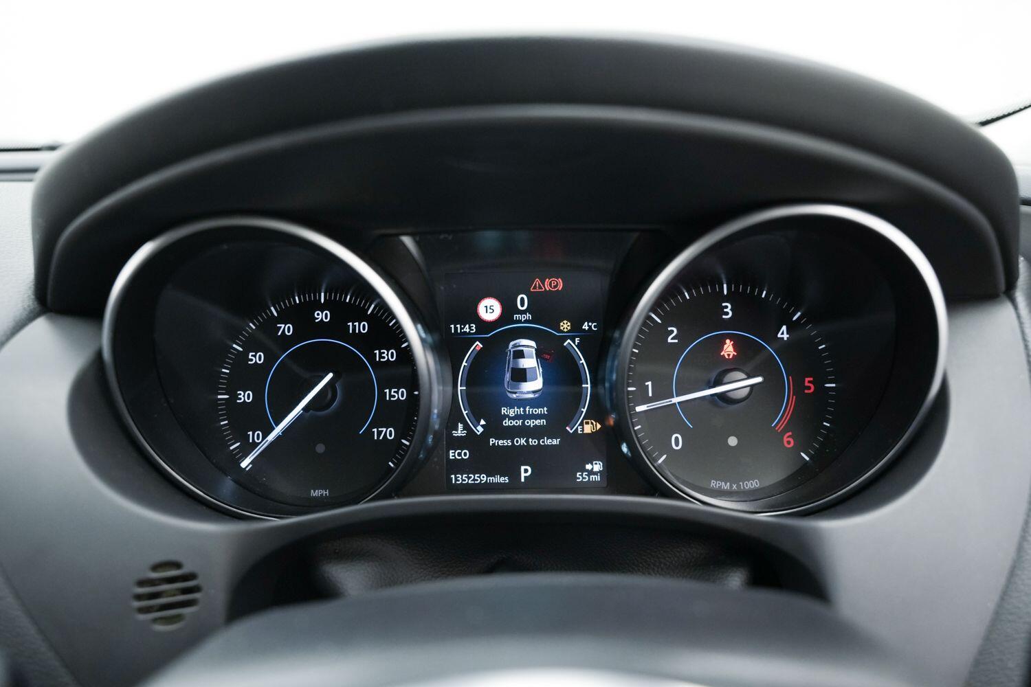 Used Jaguar XE for sale - 76824714: Photo 28