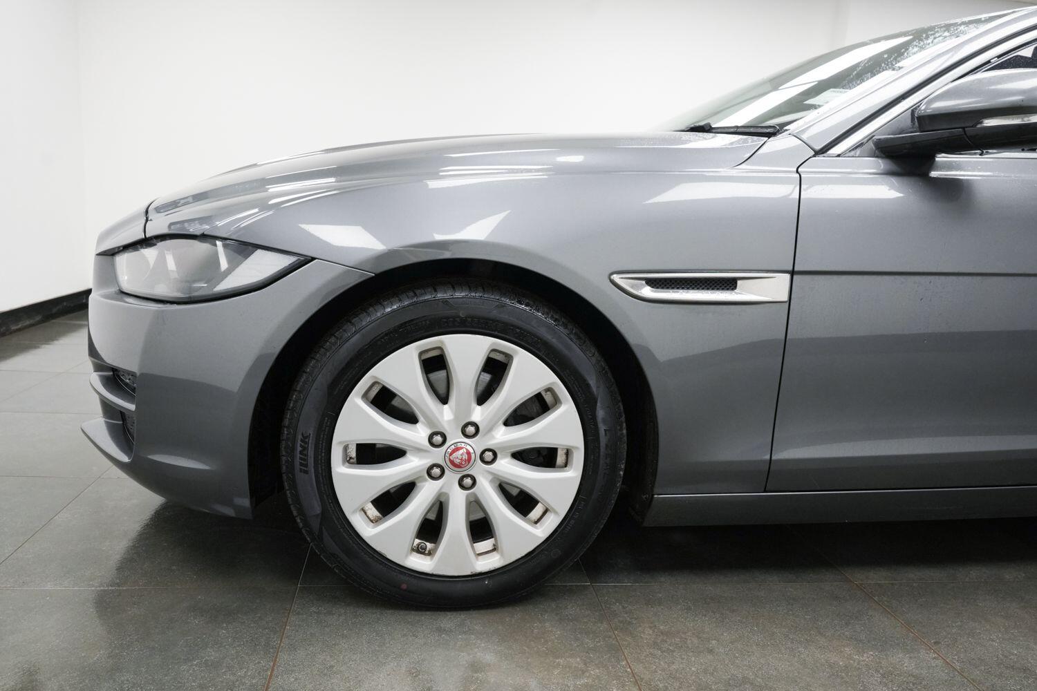 Used Jaguar XE for sale - 76824714: Photo 5