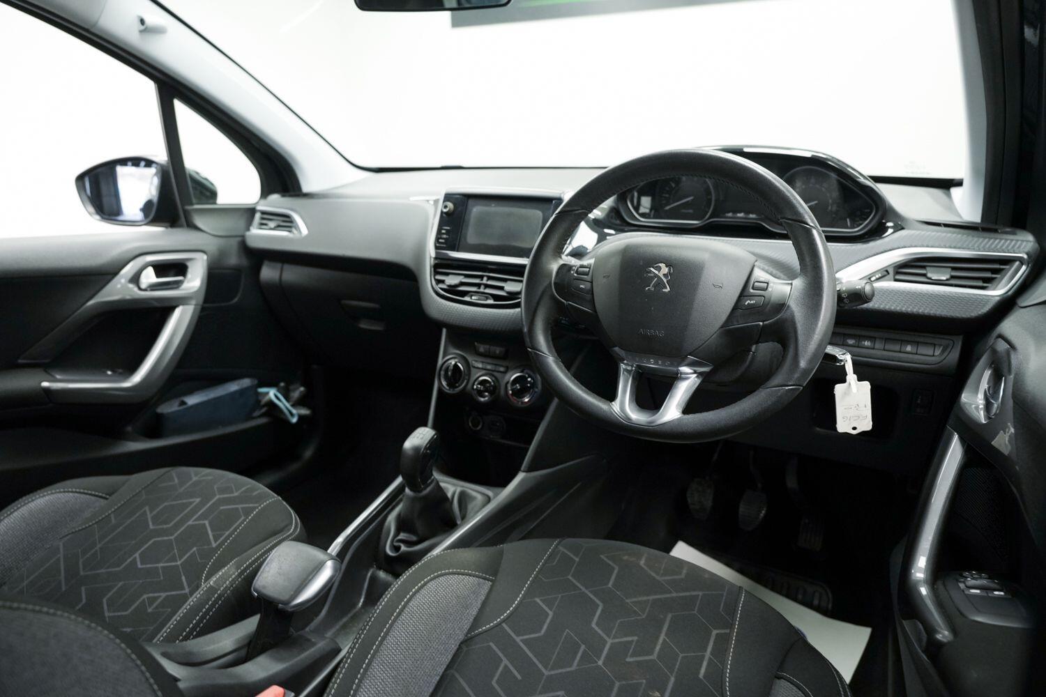 Used Peugeot 2008 2016 for sale - 77097851: Photo 10