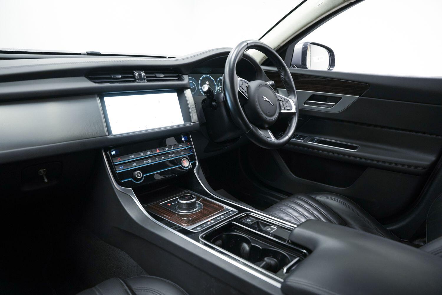 Used Jaguar XF 2020 for sale - 77238478: Photo 20