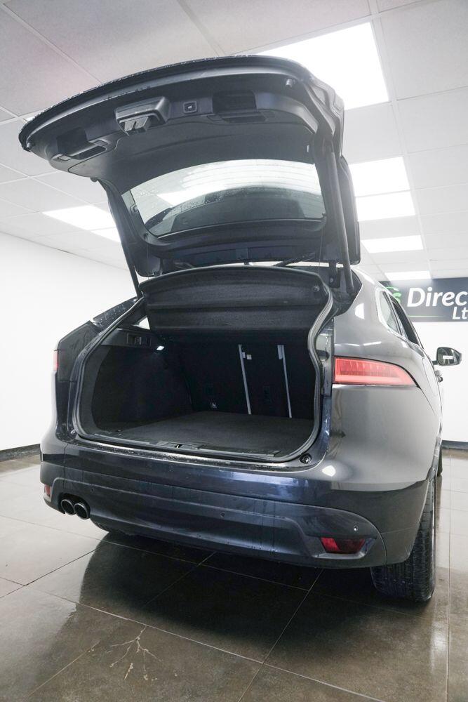 Used Jaguar F-Pace 2016 for sale - 77612454: Photo 8