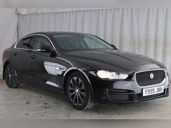 Used Jaguar XE 2016 for sale - 78695708: Photo