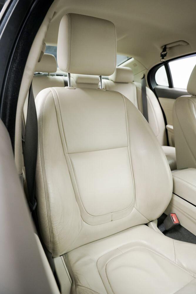 Used Jaguar XF 2013 for sale - 76823737: Photo 13