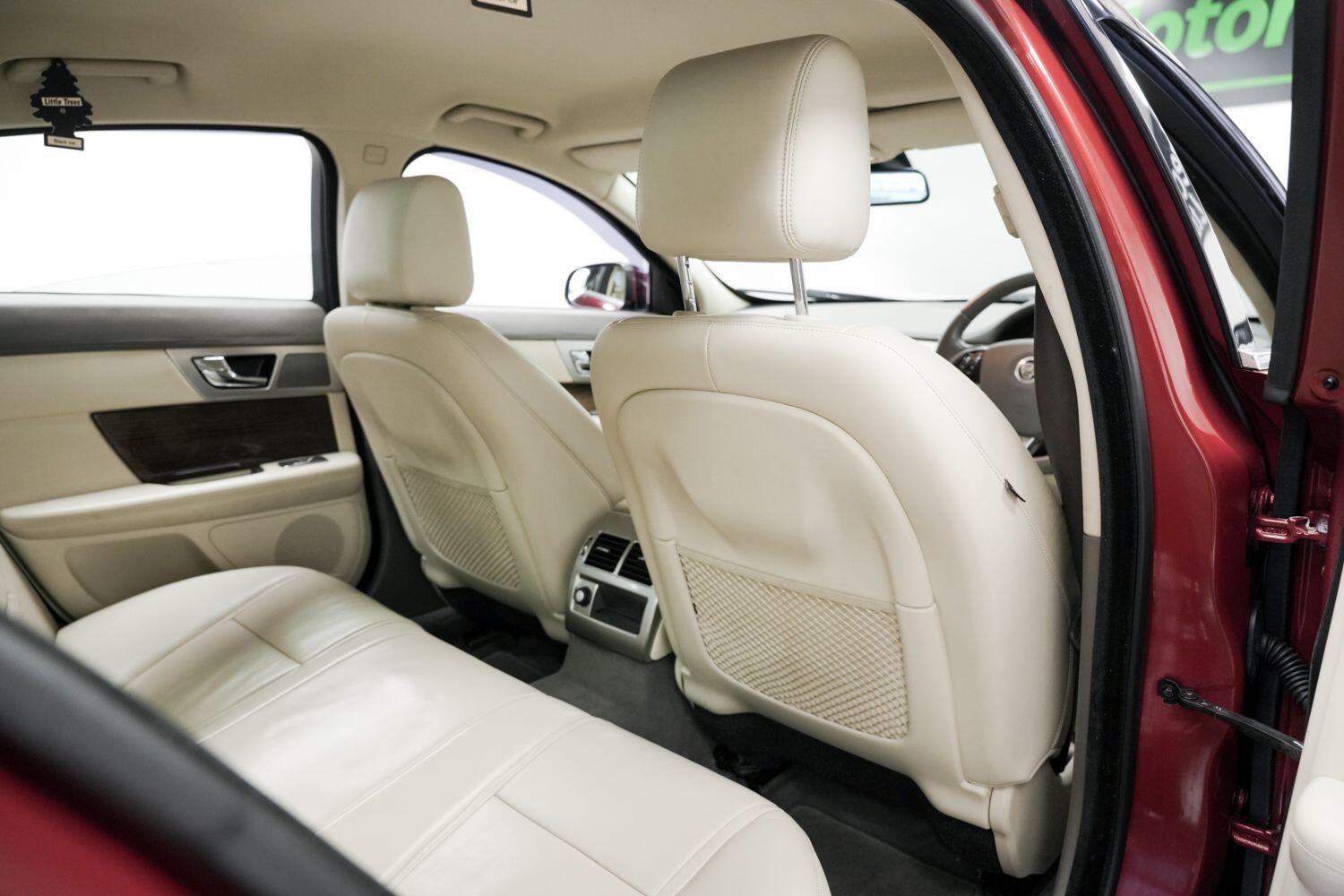 Used Jaguar XF 2013 for sale - 76823737: Photo 17