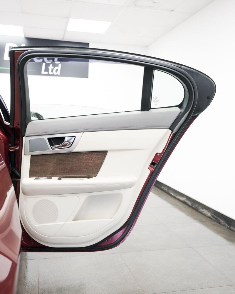 Used Jaguar XF 2013 for sale - 76823737: Photo 18