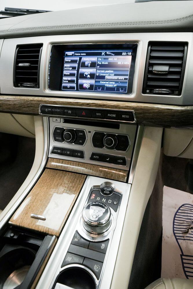 Used Jaguar XF 2013 for sale - 76823737: Photo 26