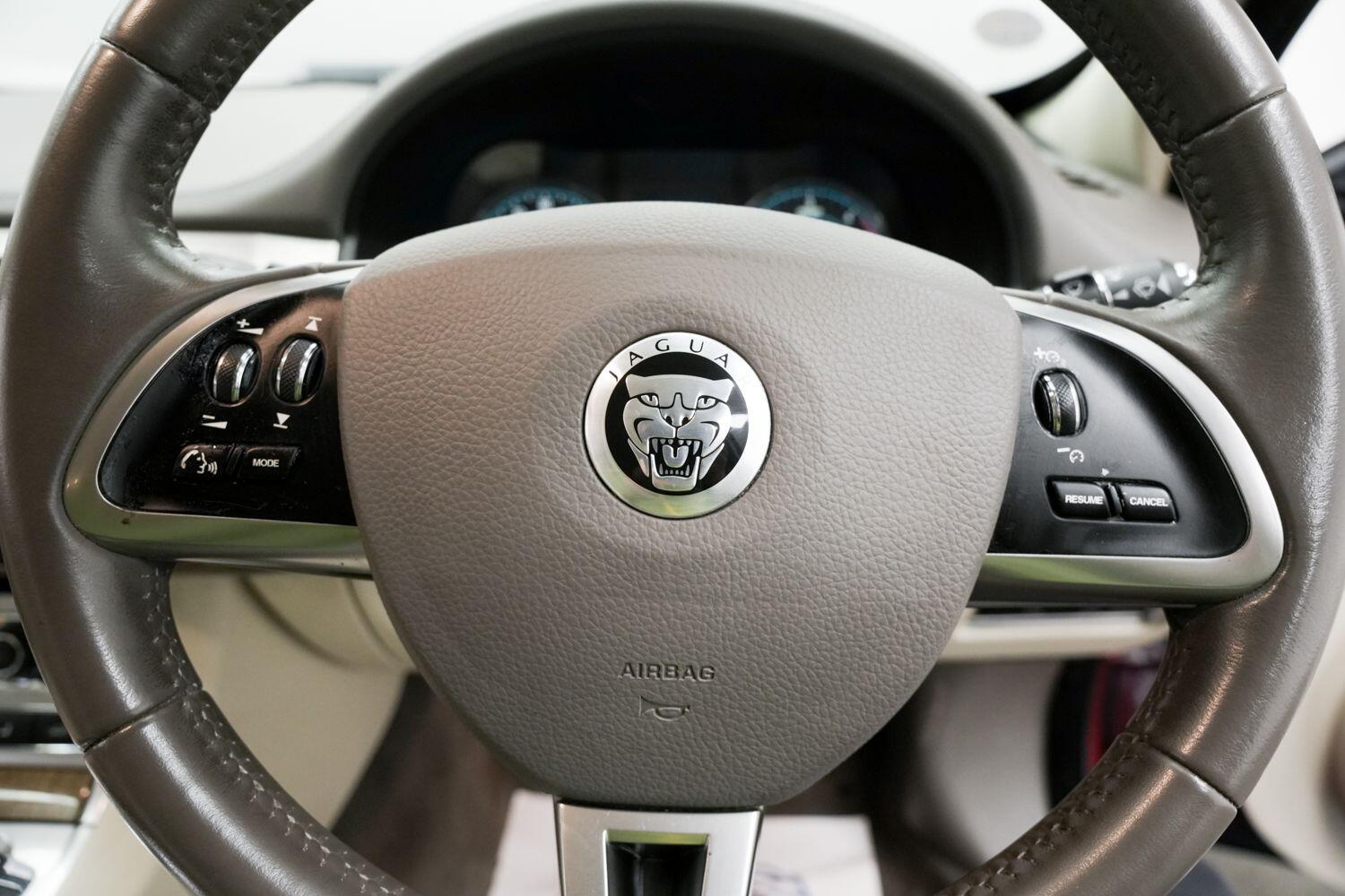 Used Jaguar XF 2013 for sale - 76823737: Photo 28