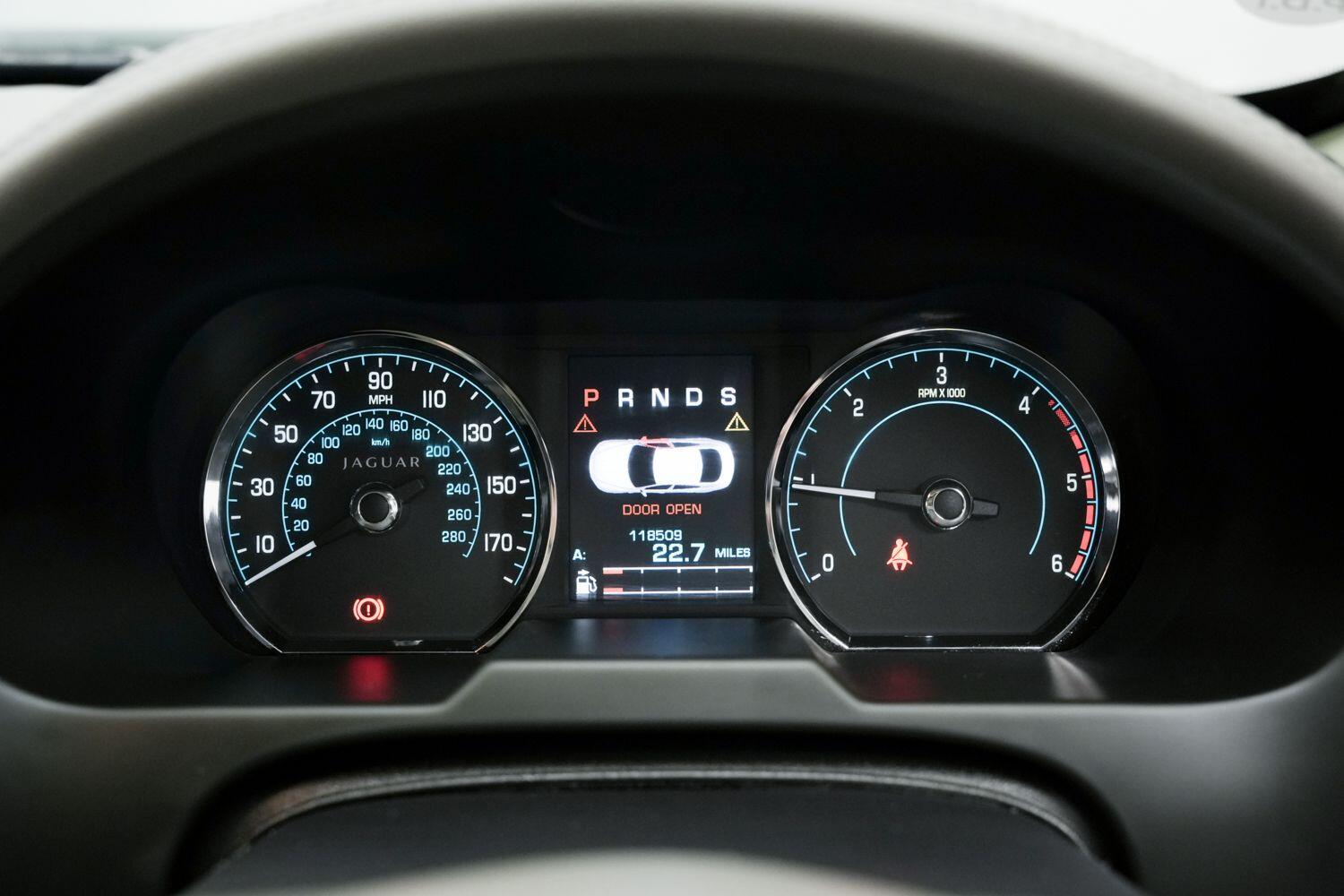 Used Jaguar XF 2013 for sale - 76823737: Photo 29