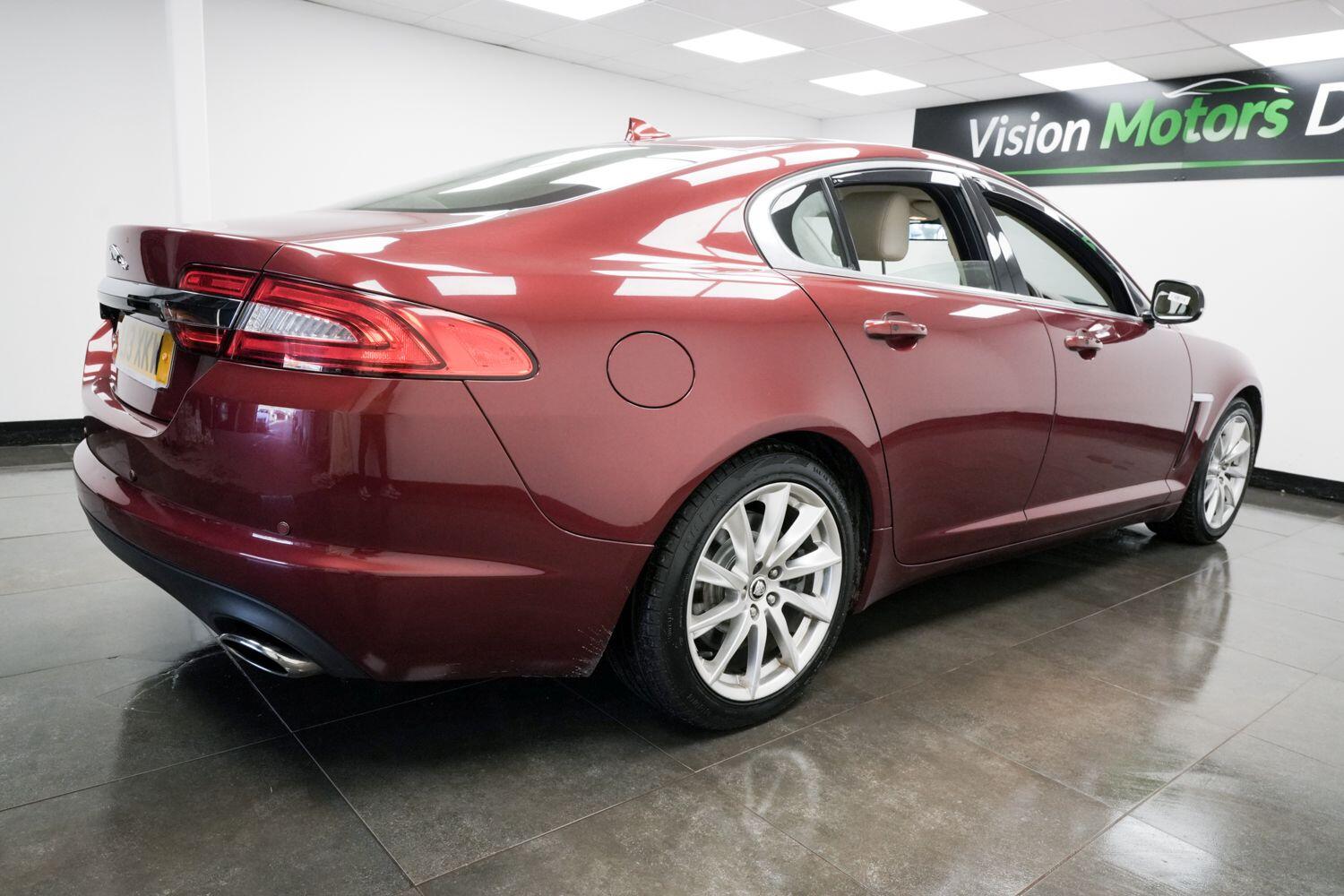 Used Jaguar XF 2013 for sale - 76823737: Photo 4