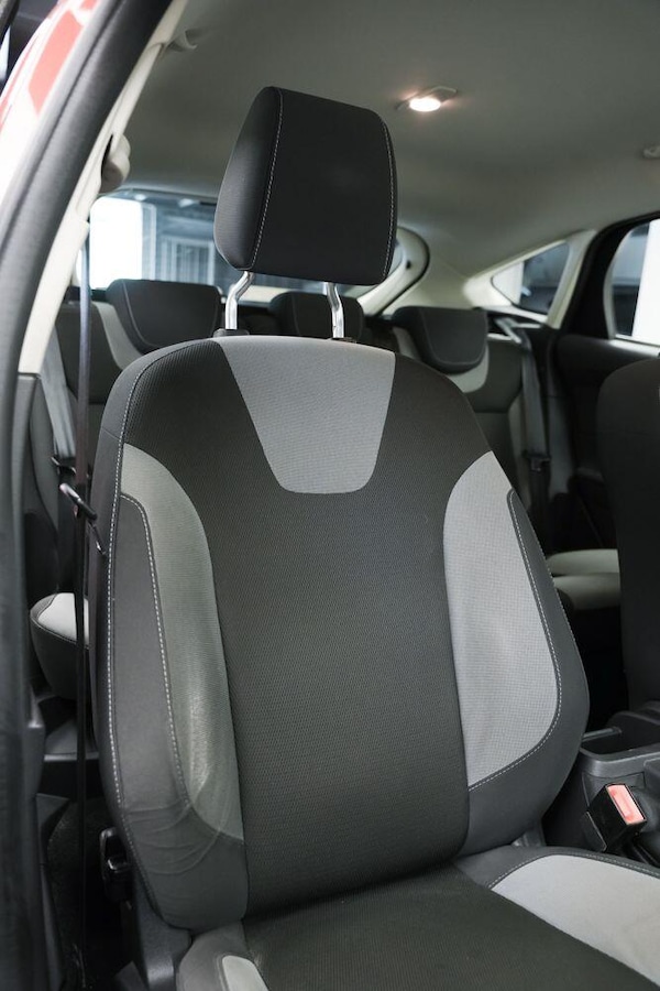 Used Ford Focus 2012 for sale - 76226517: Photo 10