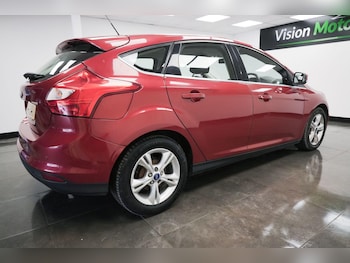 Used Ford Focus 2012 for sale - 76226517: Photo 4