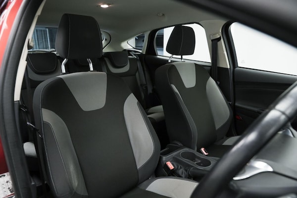 Used Ford Focus 2012 for sale - 76226517: Photo 9