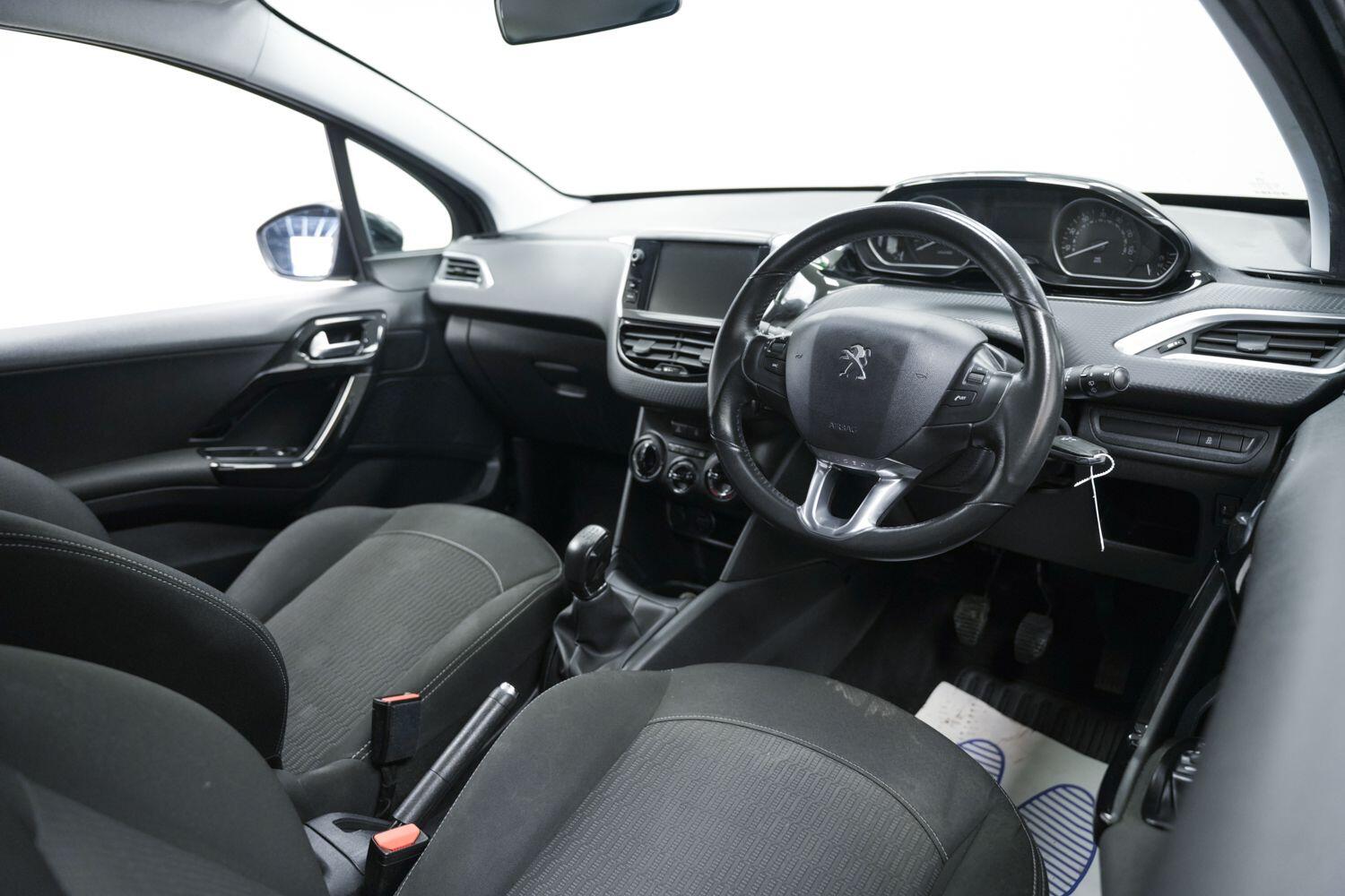 Used Peugeot 208 for sale - 77238530: Photo 11