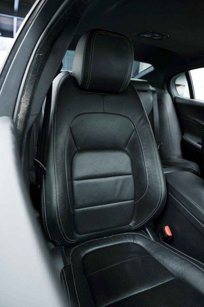 Used Jaguar XE 2019 for sale - 77754139: Photo 13