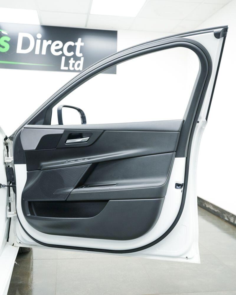 Used Jaguar XE 2019 for sale - 77754139: Photo 19