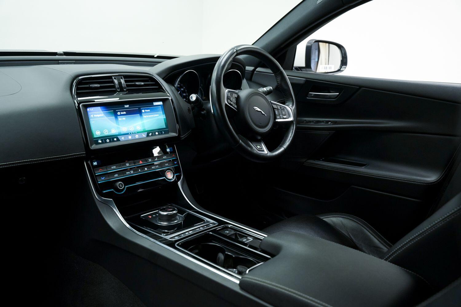 Used Jaguar XE 2019 for sale - 77754139: Photo 21