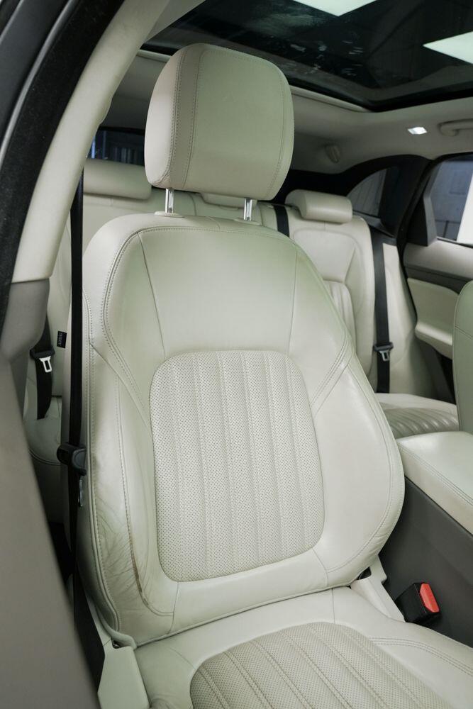 Used Jaguar F-Pace 2016 for sale - 76408442: Photo 14