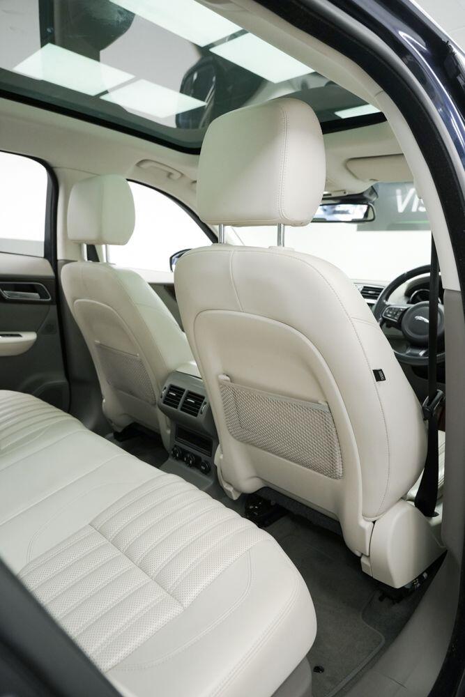 Used Jaguar F-Pace 2016 for sale - 76408442: Photo 18