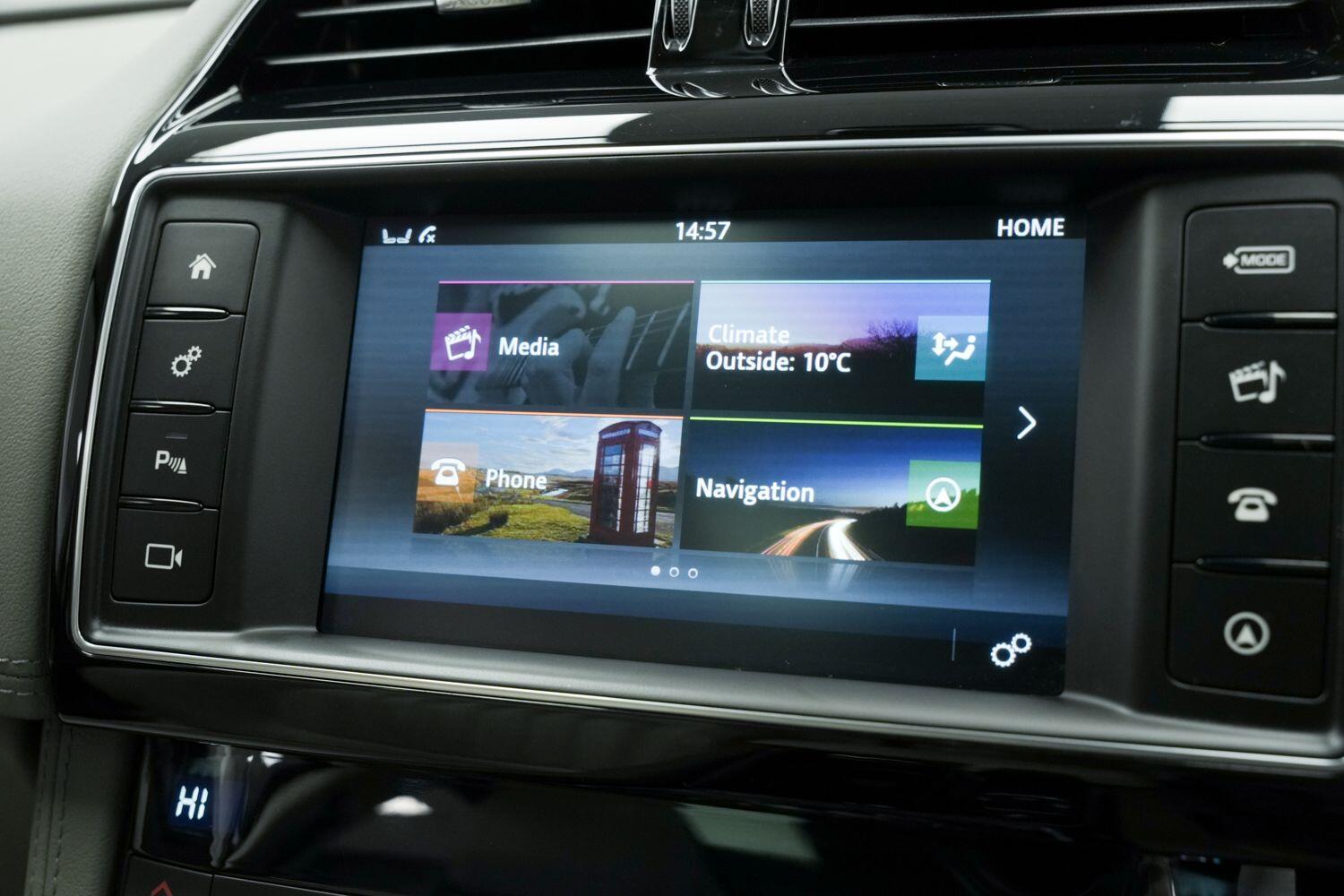 Used Jaguar F-Pace 2016 for sale - 76408442: Photo 29