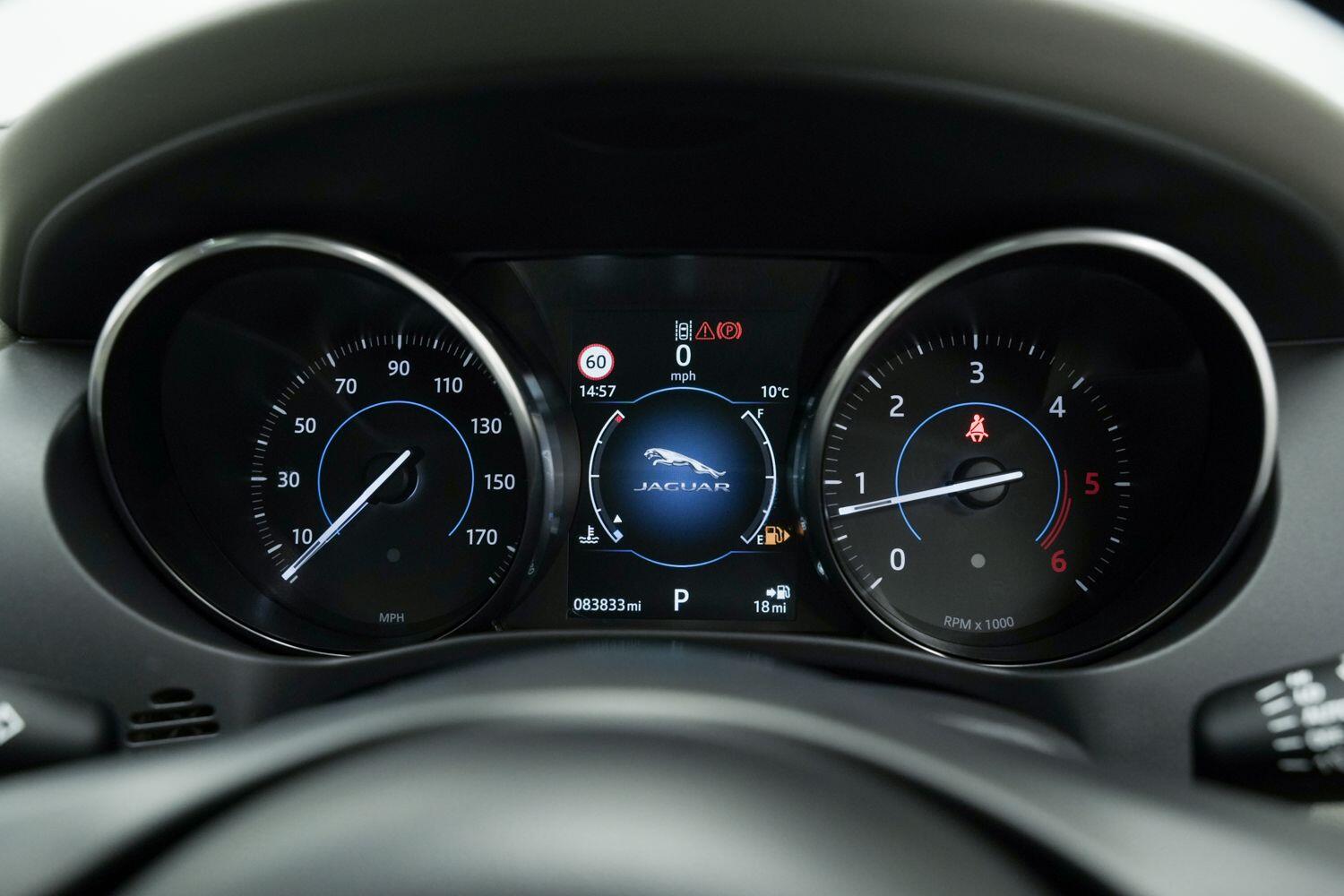 Used Jaguar F-Pace 2016 for sale - 76408442: Photo 31