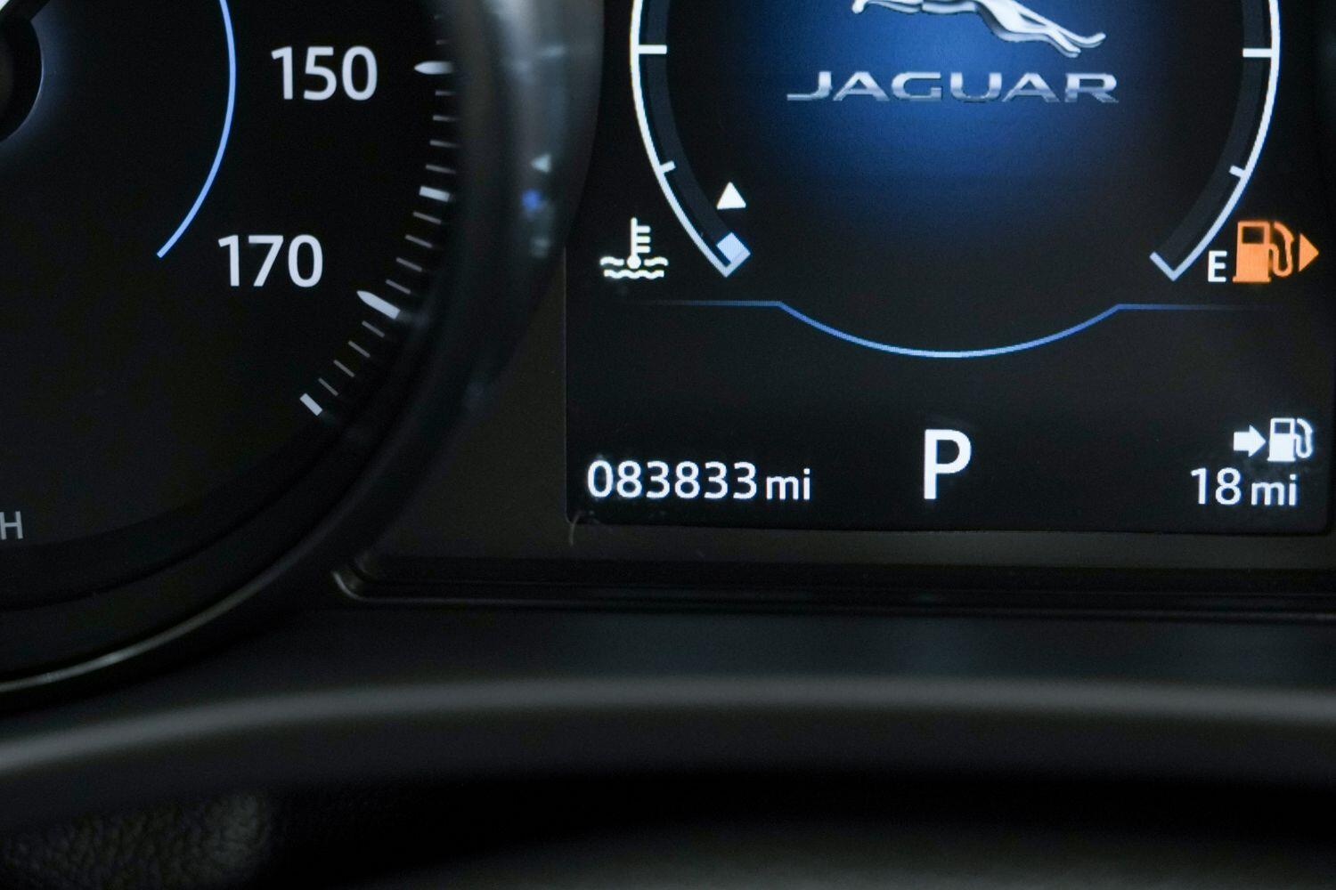 Used Jaguar F-Pace 2016 for sale - 76408442: Photo 32