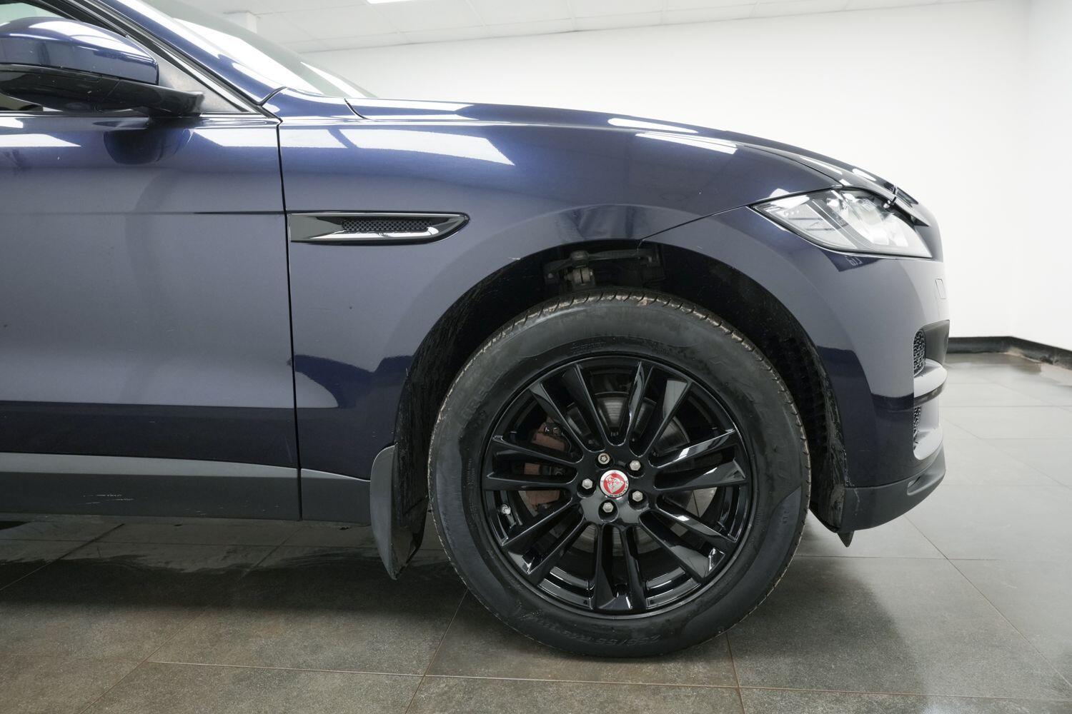 Used Jaguar F-Pace 2016 for sale - 76408442: Photo 5