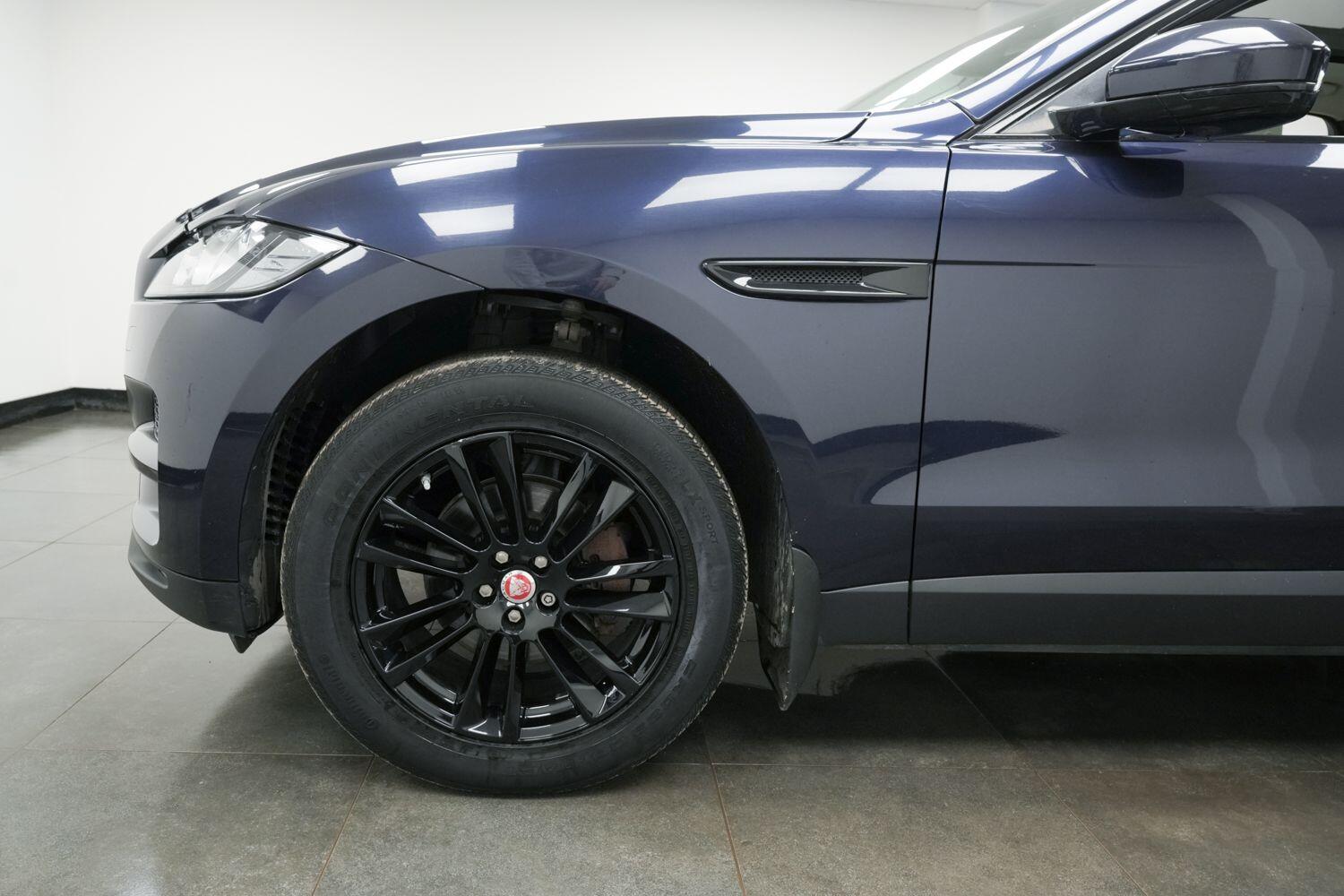 Used Jaguar F-Pace 2016 for sale - 76408442: Photo 7