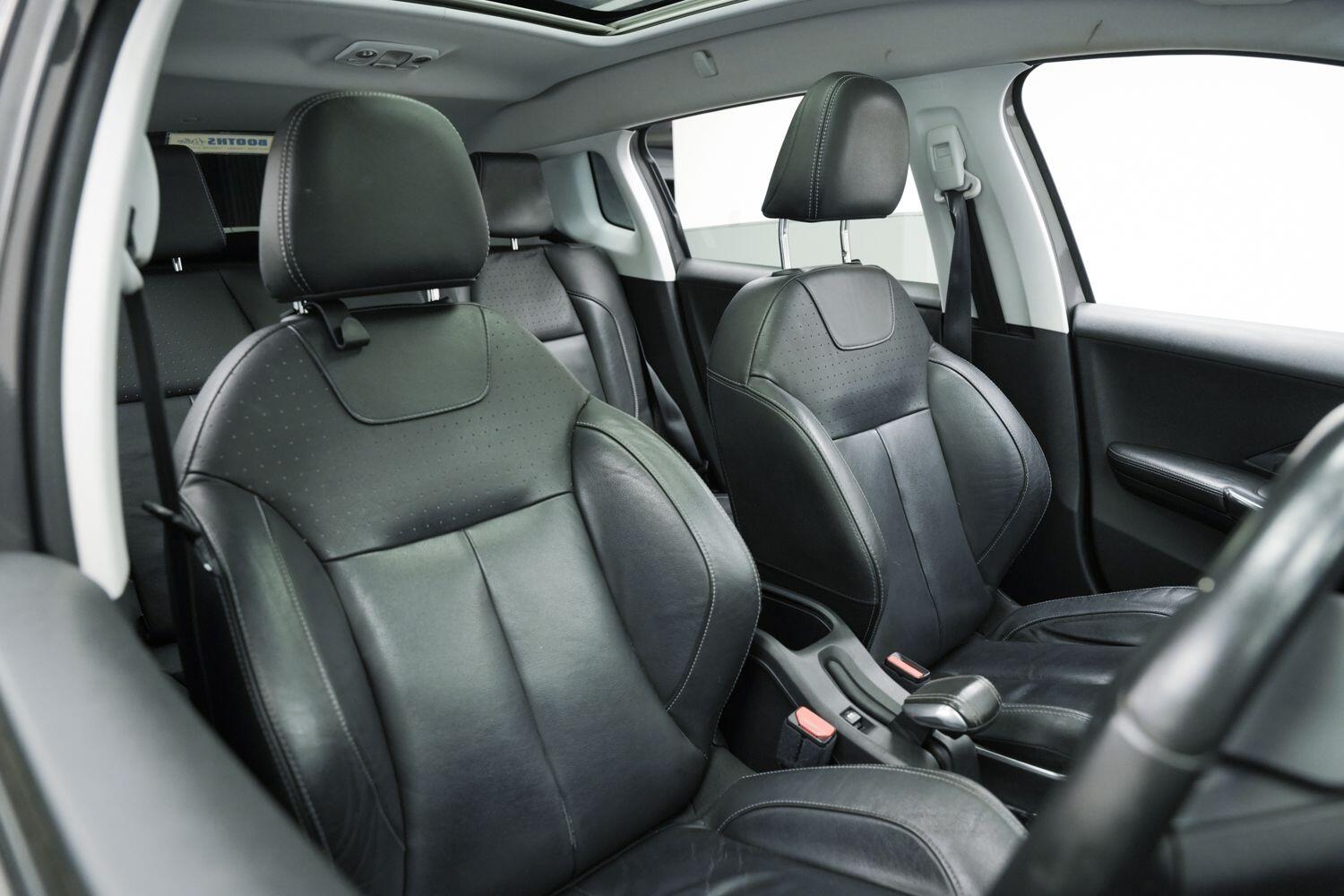 Used Peugeot 2008 2014 for sale - 76549703: Photo 12